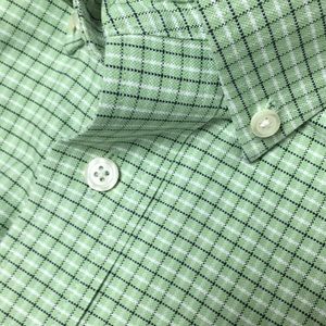 Eddie Bauer Wrinkle resistant button down Large